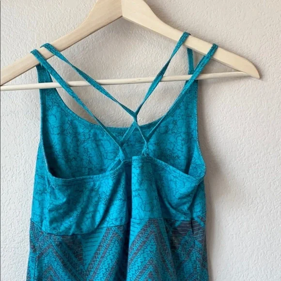 Bloom Gray Patterned Yoga Tank Top Medium - Picture 4 of 6